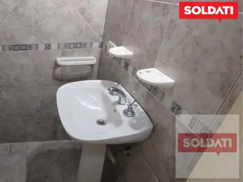 Casa 3 ambientes con 1 baño