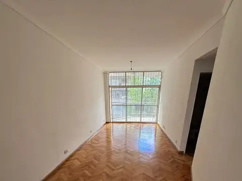 Ramón Falcón 5700, Piso 2