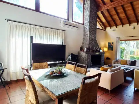 Casa en Alquiler de 3 dormitorios