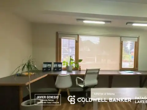 VENTA - Oficina de 28 m² en planta alta | Frente a la Terminal – A 100 m de Av. Arrayanes Villa La Angostura