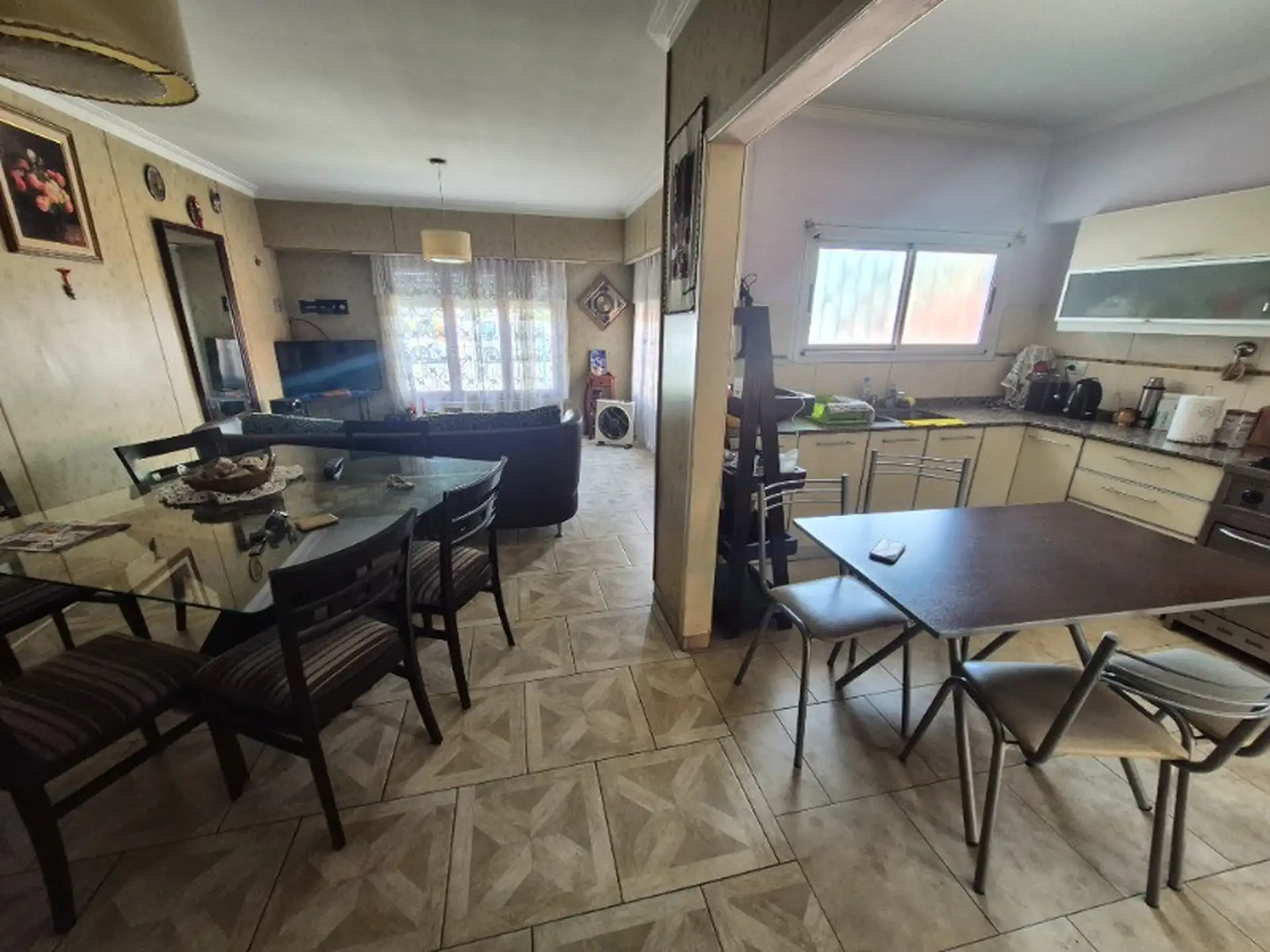 Chalet 4 amb, 162m² con jardín y quincho — San Juan