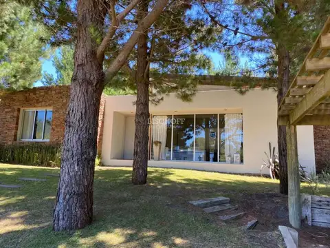 CASA EN VENTA COSTA ESMERALDA