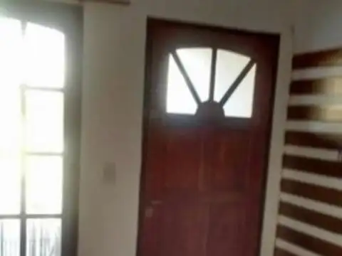 Casa en Alquiler en Martin Coronado, $ 890.000