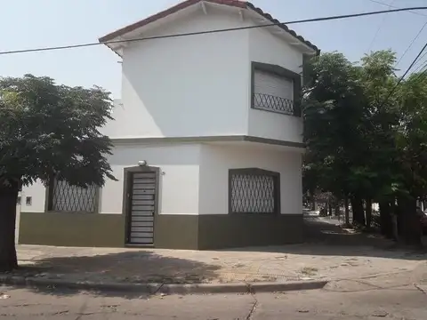 CASA 3 AMBIENTES ESCUCHA OFERTA