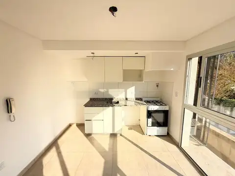Departamento en Alquiler en Ituzaingó Sur, $ 450.000