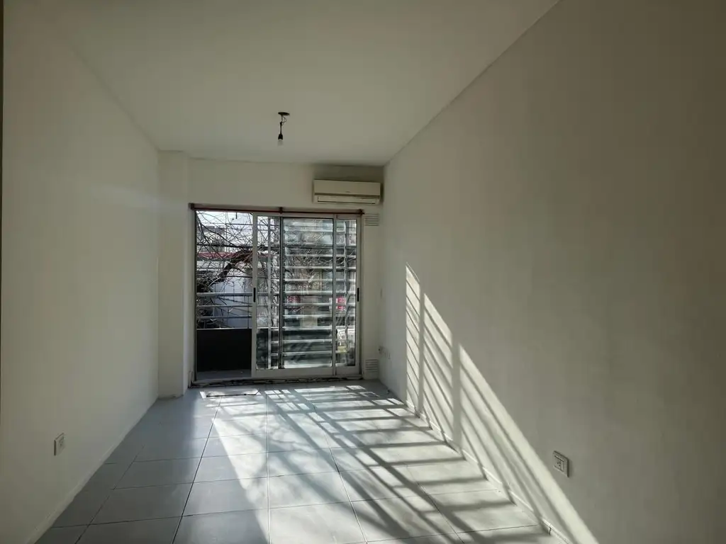 ESTADO DE ISRAEL 4300, Piso 1