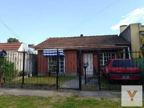 Casa en Venta - 3 Dormitorios 2 Baños - 480mts - Berazategui