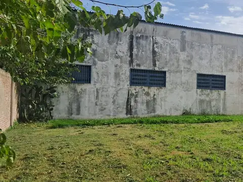 Galpon en Venta 117  mts Fondo
