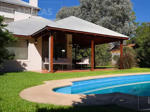 Venta casa 4 dormitorios - Country Carlos Pellegrini