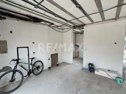 Casa 4 ambientes con 2 baños