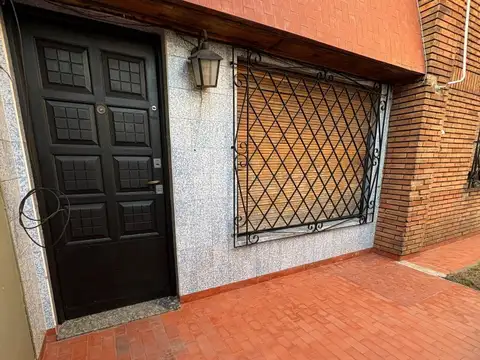 PH DE 3 AMBIENTES CON PATIO Y TERRAZA DE 176 METROS