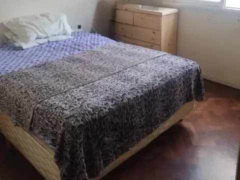 Departamento 3 ambientes con balcón en Caballito