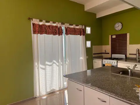 Avenida Álvarez Jonte 5300, Piso 1°