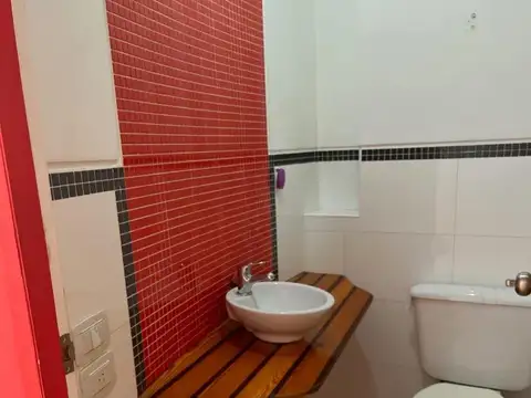 Departamento 4 ambientes con 2 baños
