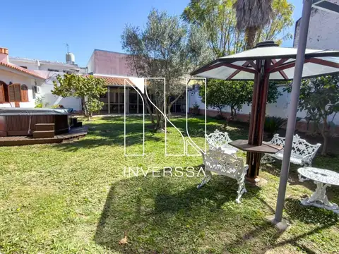 Casa 5 ambientes con 5 baños