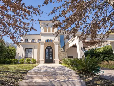 Casa en Venta de 5 dormitorios