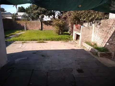 Casa en Alquiler con 1 cochera