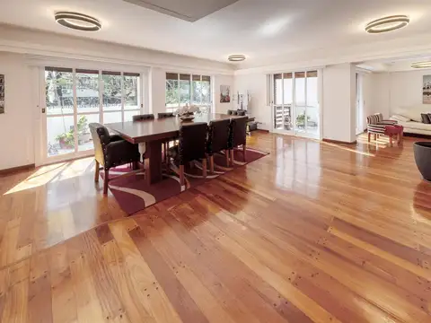 Venta Departamento 5 ambientes mas dependencia y dos cocheras en Caballito