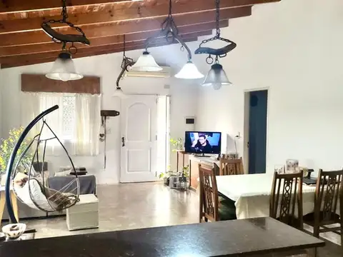 CASA EN VENTA EN RANCHOS 3 DORMITORIOS