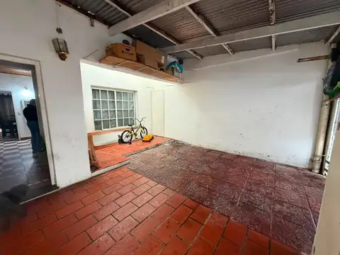Casa 4 ambientes con 1 baño