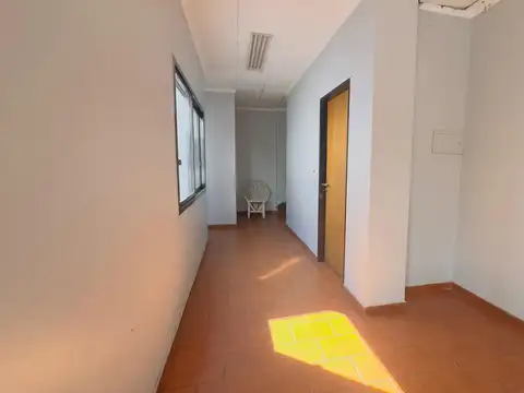 Oficina en Alquiler planta alta muy buena ubicación