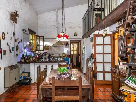CASA 3 DORMITORIOS VENTA CON 2 CABAÑAS EN VAQUEROS