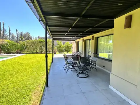 Casa en Venta de 5 dormitorios
