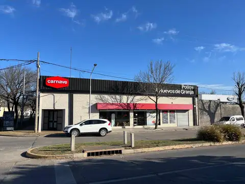 Av. L. Fanti esq. Washington