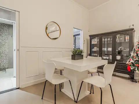 Casa 4 ambientes con 1 baño