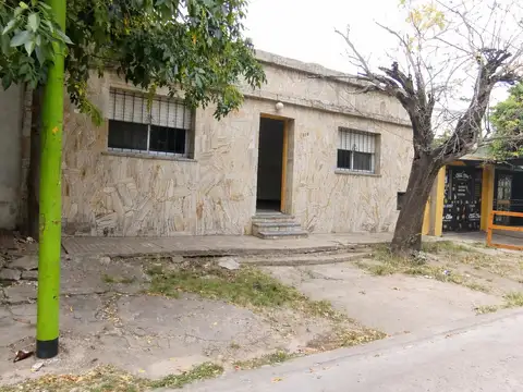 Casa en Venta 8 Ambientes con PH Independiente en Campana