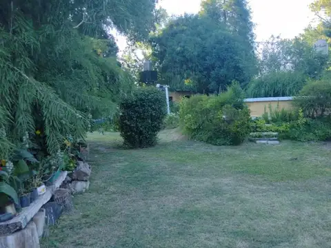 Hermoso Chalet Co Estilo  La Reja dos Lotes de 1000m2