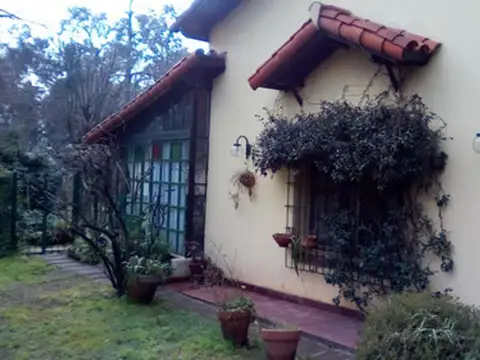 Casa en Venta con 1 cochera