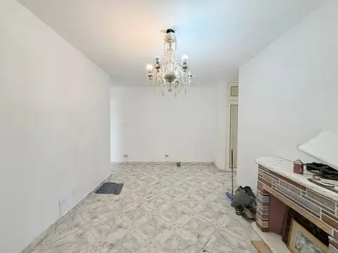 TRES AMBIENTES EN LUGANO 1 Y 2 EDIFICIO 1, BAÑO CON VENTANA