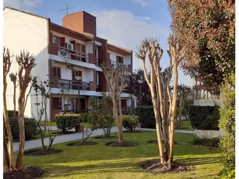 Departamento monoambiente en venta en Pilar Centro