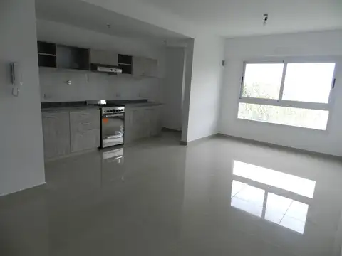 Departamento en Alquiler en Pilar Centro, $ 600.000