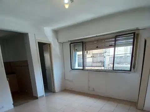 Venta Monoambiente Caballito, Muy luminoso, al frente, a metros de Av. Rivadavia