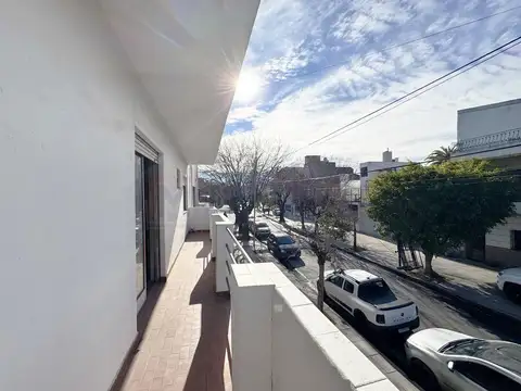 Depto Tipo Casa en Venta en Parque Avellaneda, USD 64.900