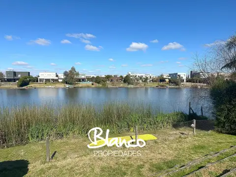 Casa en Venta en San Benito, USD 440.000