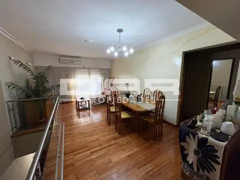 VENTA PH 4 AMBIENTES CON PATIO Y TERRAZA - AV. EMILIO CASTRO 5200