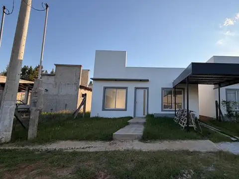 Casa a Estrenar Alquiler/Venta Barrio Náutico San José