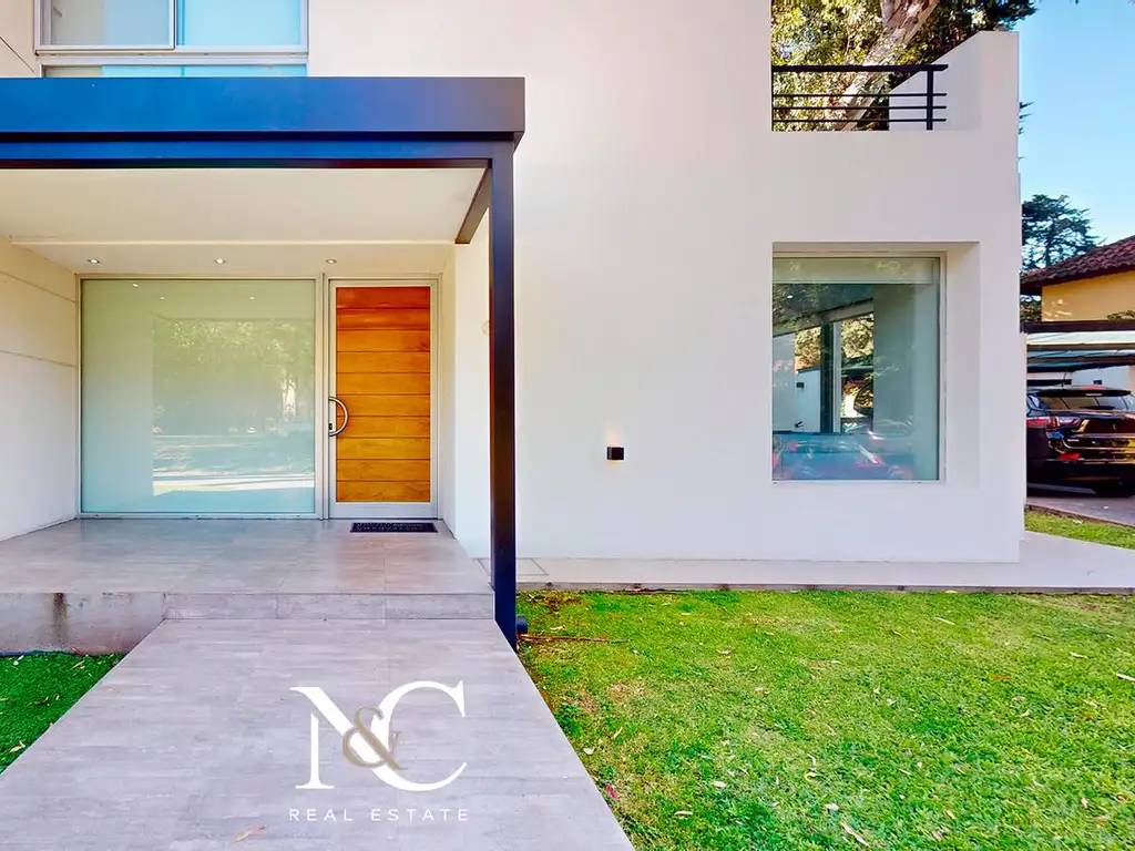 Casa en Venta con cochera