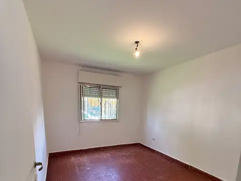 Departamento en Alquiler en Longchamps, $ 750.000