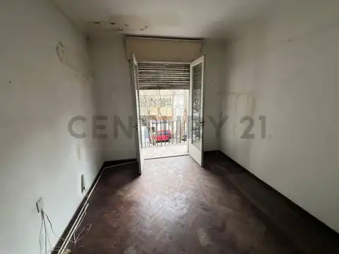 Departamento 5 ambientes con 1 baño