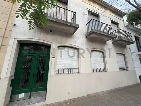 Ph de 3 Dormitorios en Venta, La Plata