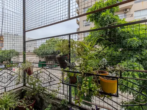 Venta PH 2 amb escritorio balcón Flores sin exp