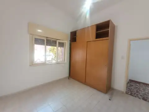 Depto Tipo Casa en Alquiler 40 años