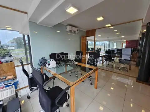 Oficina en Alquiler 1 año
