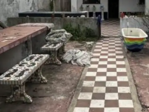 Casa 4 ambientes con 1 baño