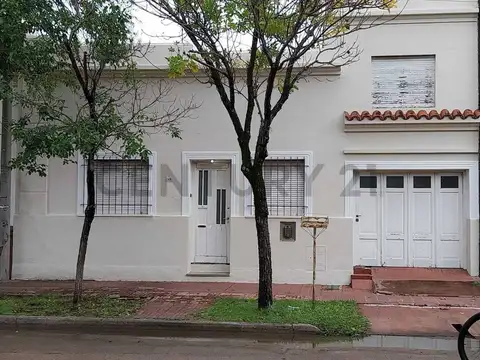 Venta Casa 3 Dormitorios Bº San Martín- Rafaela- Ubicaciòn Privilegiada Cèntrica-