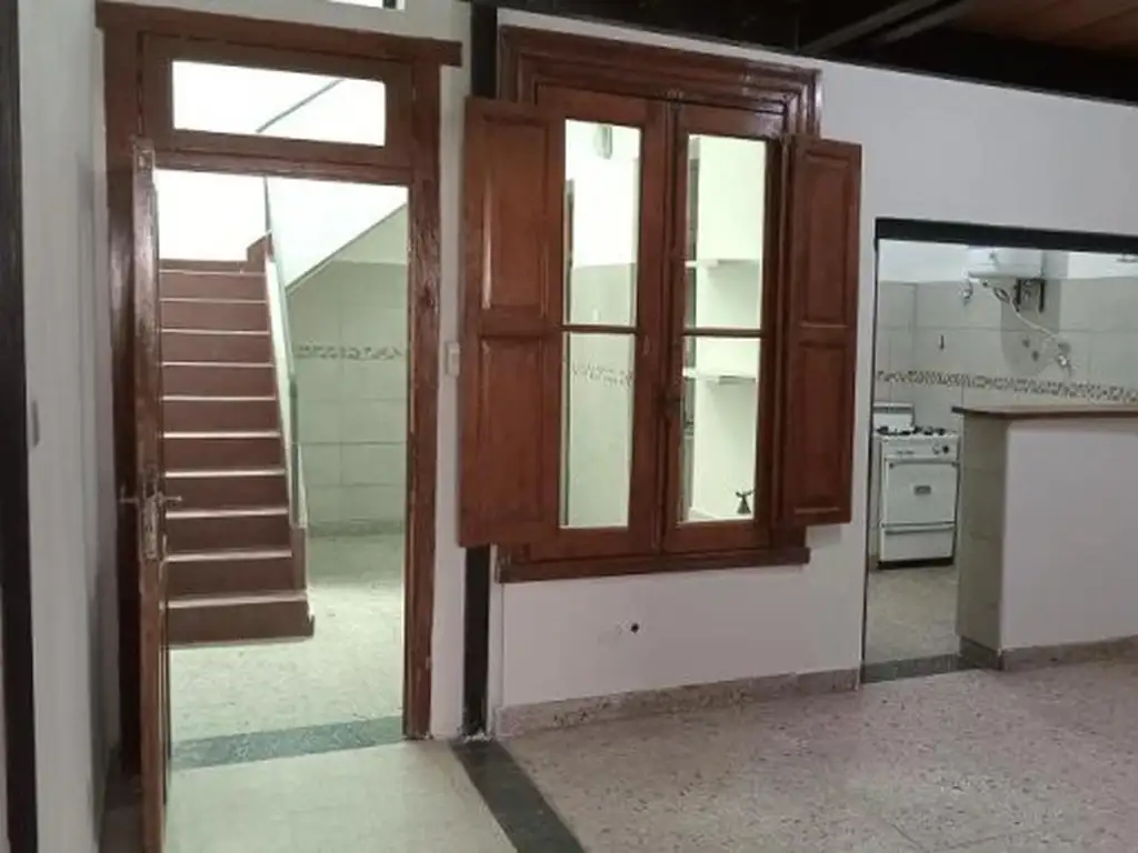 Mariano Acha 900 , Piso 0